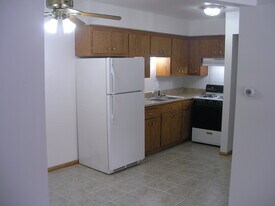 Bell Pointe in Racine, WI - Building Photo