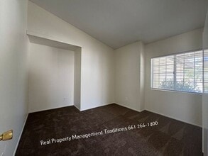 3130 Hampton Rd in Palmdale, CA - Building Photo - Building Photo