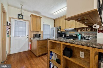 7248 Stover Dr in Alexandria, VA - Building Photo - Building Photo
