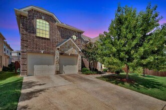 3300 Lakeview Blvd in Denton, TX - Building Photo - Building Photo