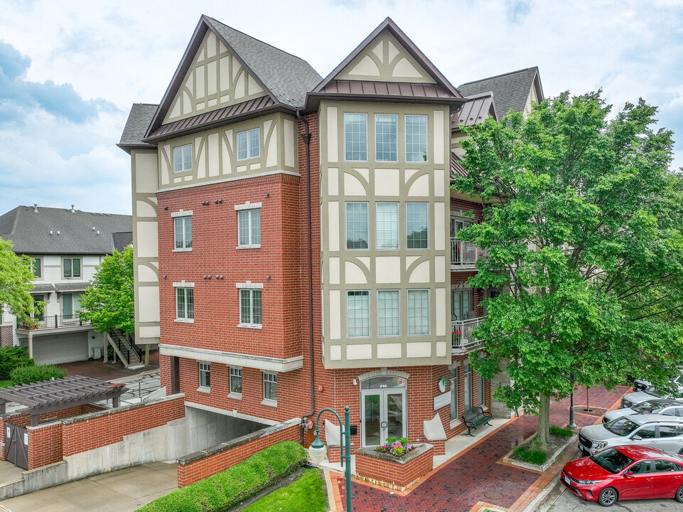 Milestone Row in St. Charles, IL - Building Photo