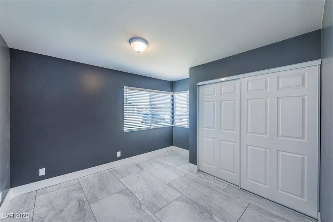 4200 Butterfield Way in Las Vegas, NV - Building Photo