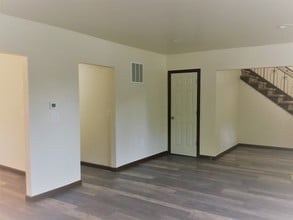 Cape Manor in Portland, OR - Foto de edificio - Building Photo