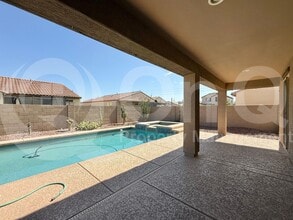 1726 E Verano Way in Queen Creek, AZ - Foto de edificio - Building Photo
