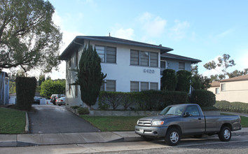 6414-6436 Roble Ave in Los Angeles, CA - Building Photo - Building Photo