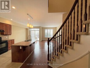 15 Madelon Dr in Ottawa, ON - Building Photo - Building Photo