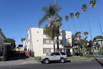 Manhattan Apartments in Los Angeles, CA - Building Photo - Building Photo