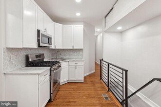 3740 N Sydenham St, Unit 116 in Philadelphia, PA - Building Photo - Building Photo