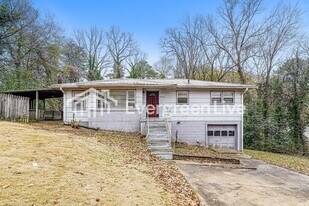 2633 1st St NE in Center Point, AL - Building Photo