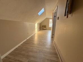 25 Holman St, Unit 3 in Attleboro, MA - Building Photo - Building Photo