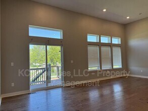 2026 SW Holdbrooks Dr in Lee's Summit, MO - Building Photo - Building Photo