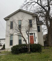 1214 State St in Bowling Green, KY - Building Photo