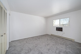 Heritage Senior Apartments - 55 and over in Alsip, IL - Foto de edificio - Interior Photo