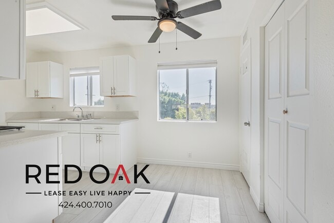 7915 Vineland Ave, Unit 20 in Los Angeles, CA - Building Photo - Building Photo