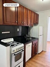 172 Rivington St in New York, NY - Building Photo - Building Photo