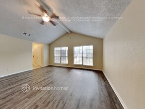 11911 N Youngwood Ln in Houston, TX - Building Photo - Building Photo