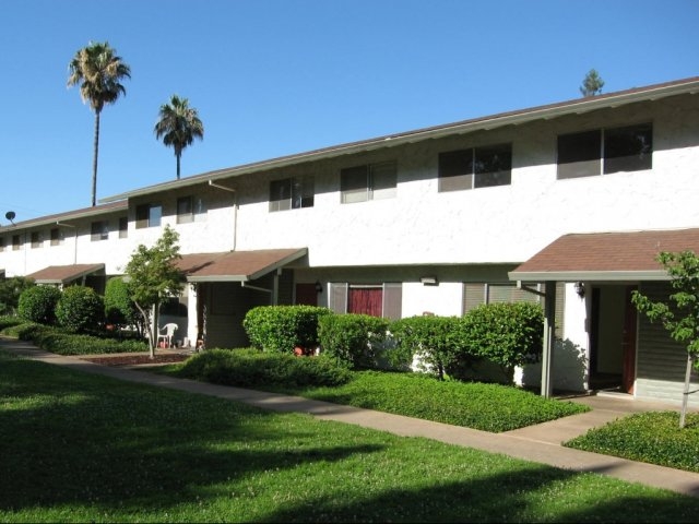 Manzanita Gardens Apartments in Chico, CA - Building Photo - Building Photo