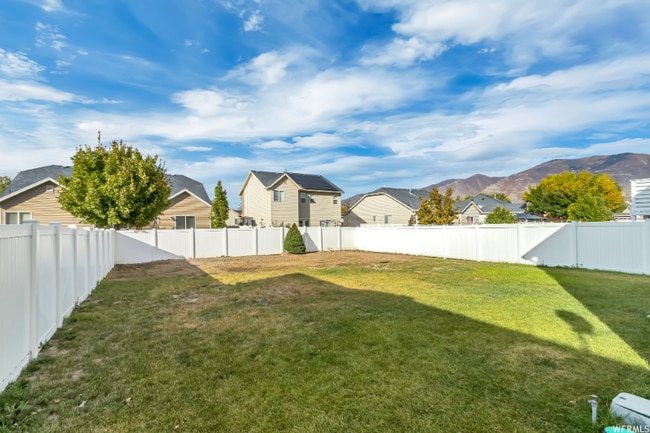 273 Interlochen Ln in Stansbury Park, UT - Building Photo - Building Photo