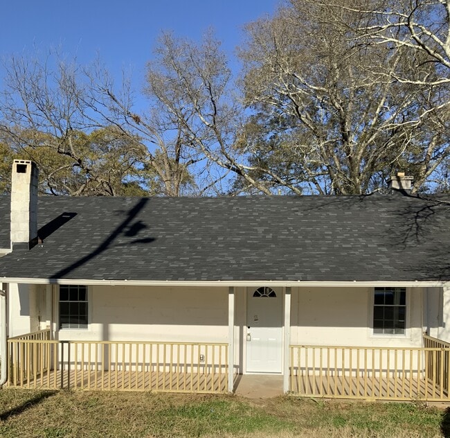 property at 131 E Main St