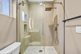 502 S Broder St in Anaheim, CA - Building Photo - Building Photo
