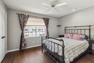6442 Olympia Dr in Houston, TX - Building Photo - Building Photo