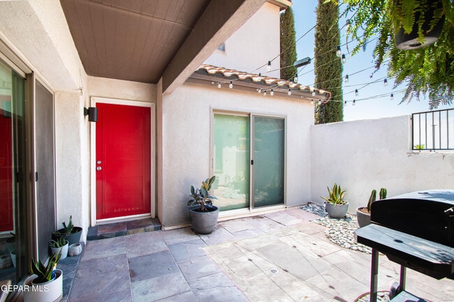 property at 4200 Camelot Heights Dr
