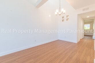 6665 Franklin Ave in Los Angeles, CA - Building Photo - Building Photo