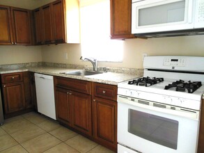 2472 Evergreen Ave in Deltona, FL - Building Photo - Building Photo