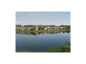 10700 St in Doral, FL - Building Photo - Building Photo