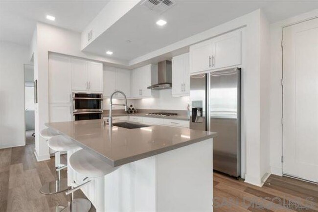 2450 Community Ln in San Diego, CA - Building Photo - Building Photo