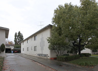 Van Sansul Apartments in San Jose, CA - Foto de edificio - Building Photo