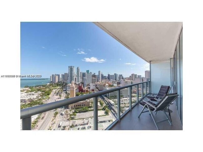 888 Biscayne Blvd, Unit 3205 in Miami, FL - Building Photo - Building Photo