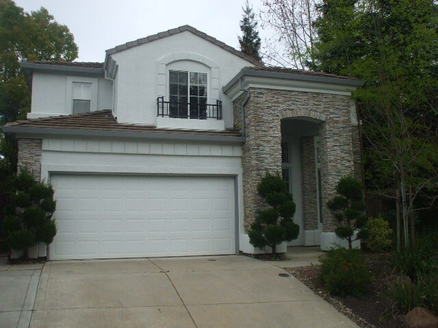 4969 Forest Creek Way in Roseville, CA - Building Photo
