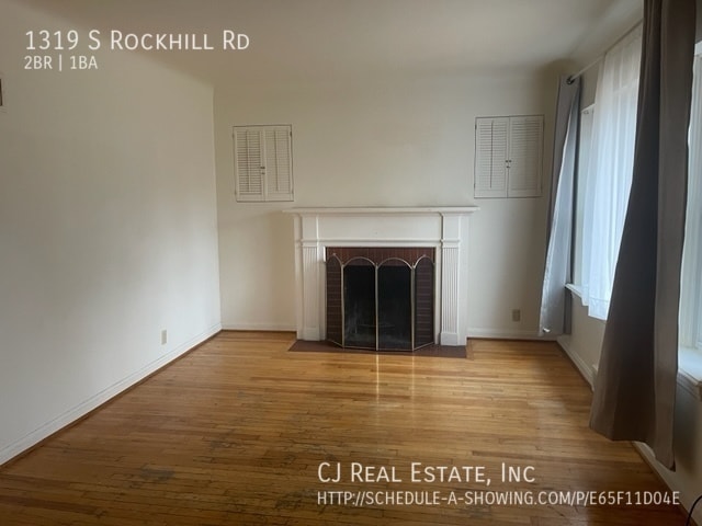 1319 S Rock Hill Rd in Webster Groves, MO - Building Photo - Building Photo