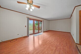 808 Shakespeare Dr in Grayslake, IL - Building Photo - Building Photo