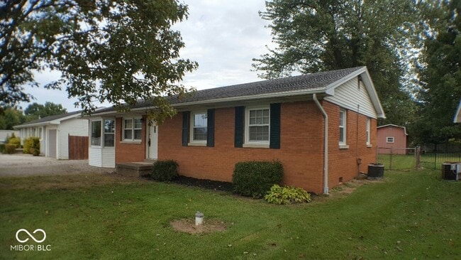 2020 Audubon Dr in Evansville, IN - Building Photo - Building Photo