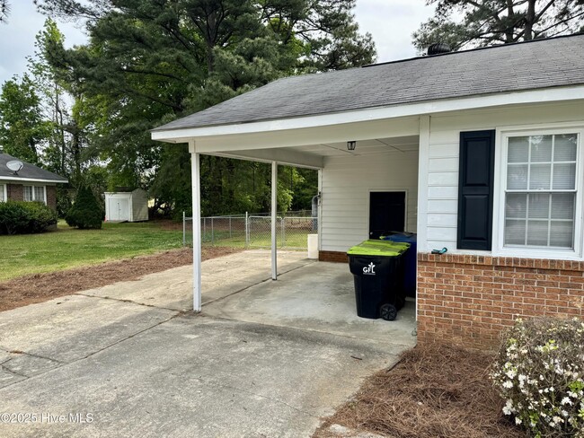 508 North St in Elm City, NC - Foto de edificio - Building Photo