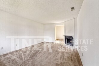 6351 Denton Way in Citrus Heights, CA - Building Photo - Building Photo