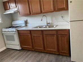 2129 M.L.K. Jr Dr SW-Unit -A15 in Atlanta, GA - Building Photo - Building Photo