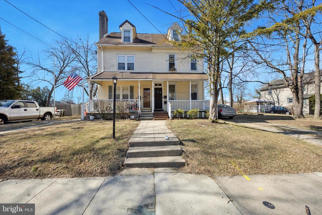 114 Rosemont Ave in Ridley Park, PA - Building Photo