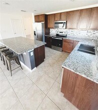 1556 Venice Ln in Davenport, FL - Building Photo - Building Photo