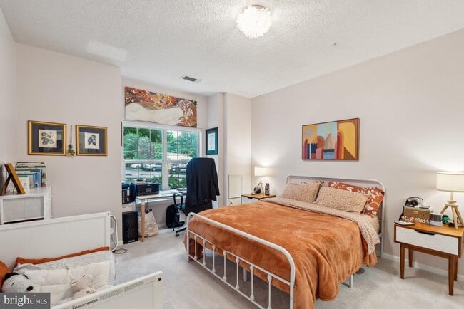 1708 Lake Shore Crest Dr in Reston, VA - Building Photo - Building Photo