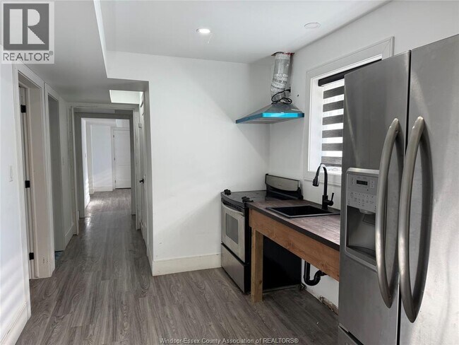 3747 Turner Rd in Windsor, ON - Building Photo - Building Photo