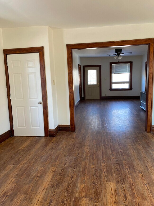 321 Macomber St in Chippewa Falls, WI - Building Photo - Building Photo