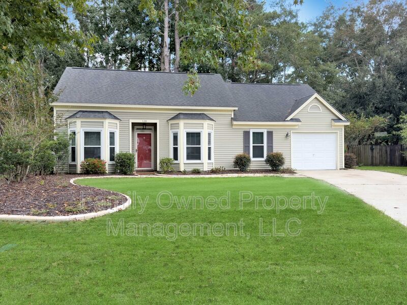 110 Macfarren Ln in Summerville, SC - Foto de edificio