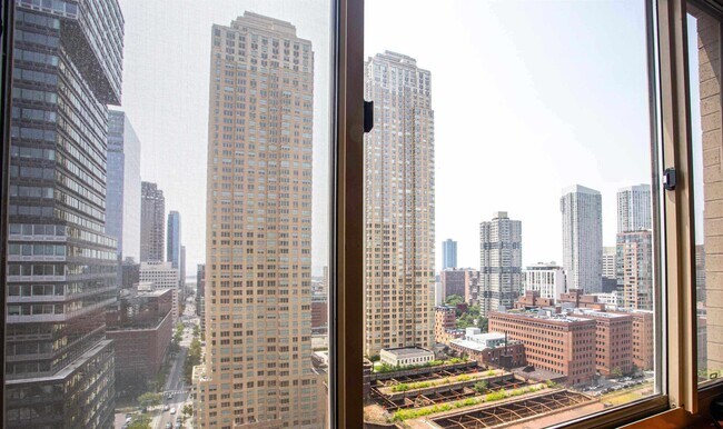 1 2nd St in Jersey City, NJ - Building Photo - Building Photo