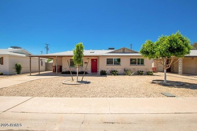 property at 7815 E Belleview St