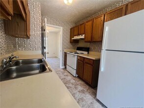 340 Vanstory St in Fayetteville, NC - Building Photo - Building Photo