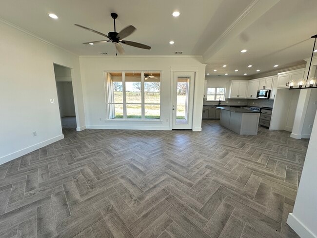 116 McBryde Ln in Poolville, TX - Building Photo - Building Photo