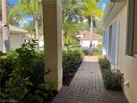 6474 Waverly Green Way in Naples, FL - Foto de edificio - Building Photo